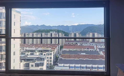 Electric Lift Window