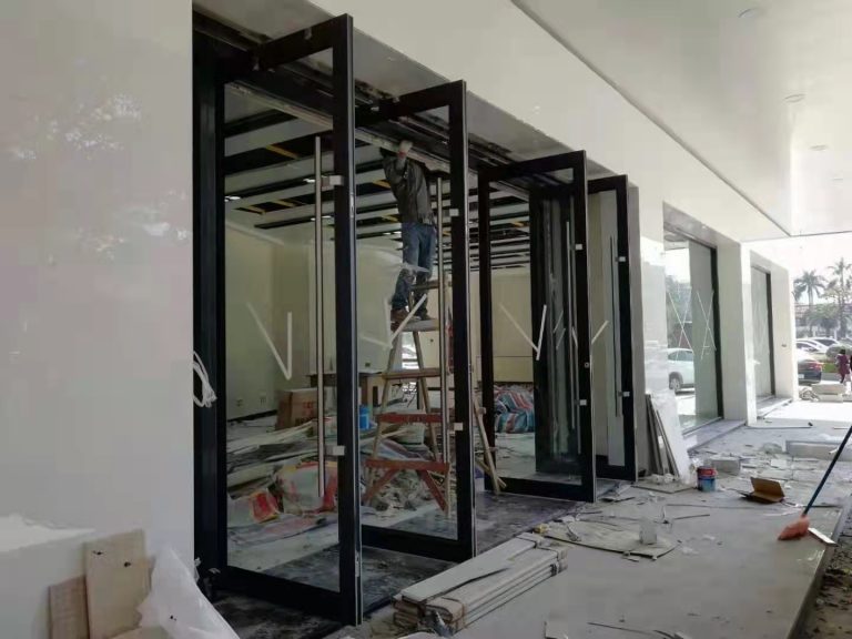 Commercial glass doors