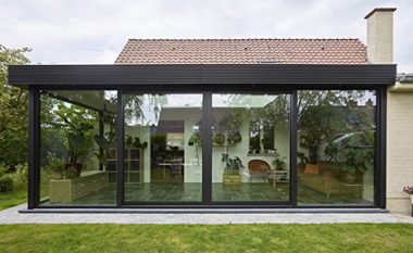 Sliding Door
